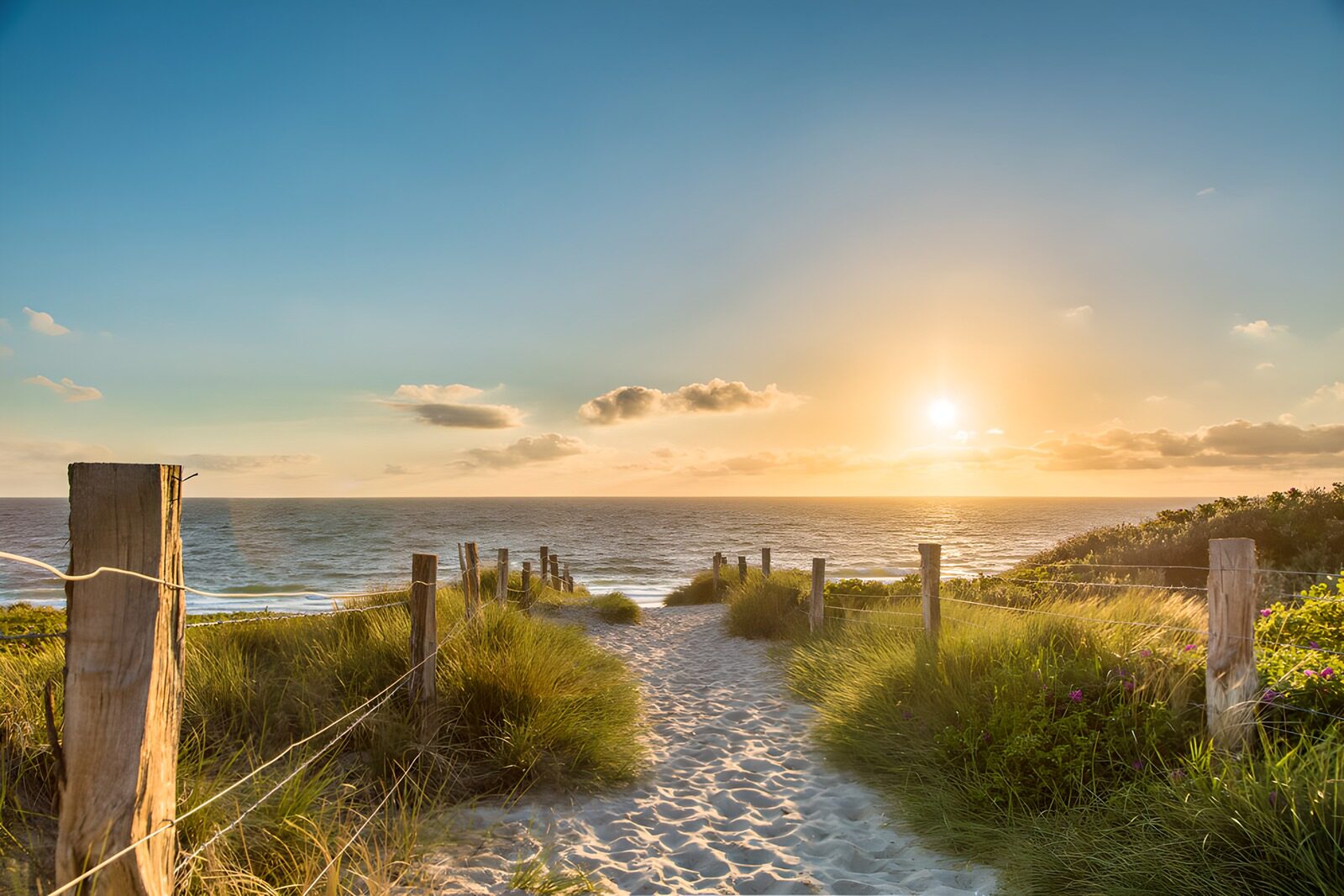 Wunderschöner Weg zum Sonnenuntergang