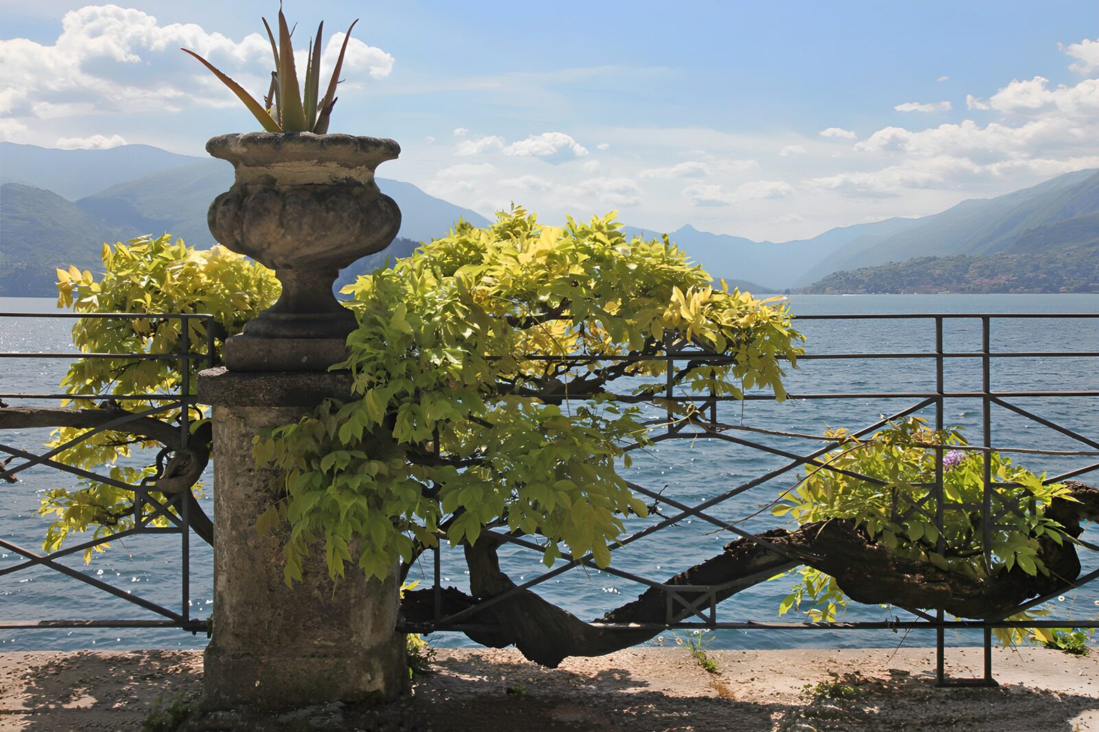 Schöner Ausblick am Wasser