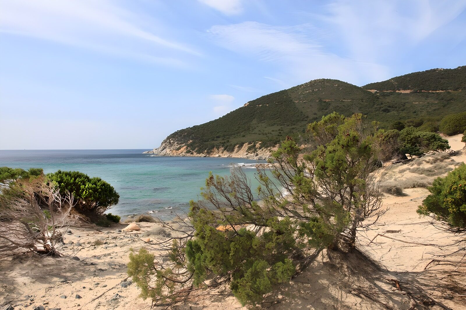 Küstenlandschaft mit feinem Sandstrand