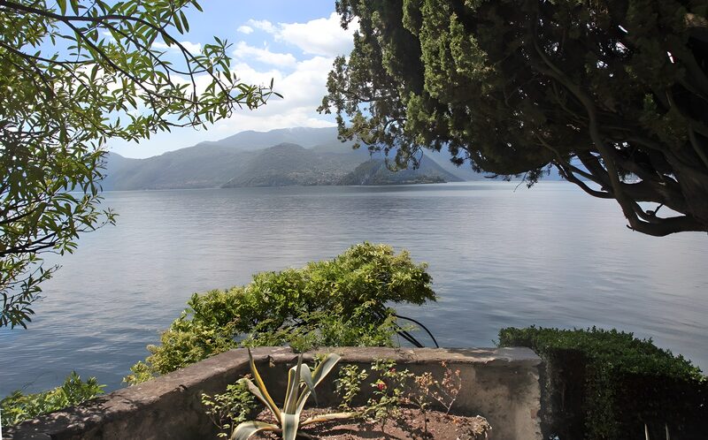 Ruhige Aussicht am See