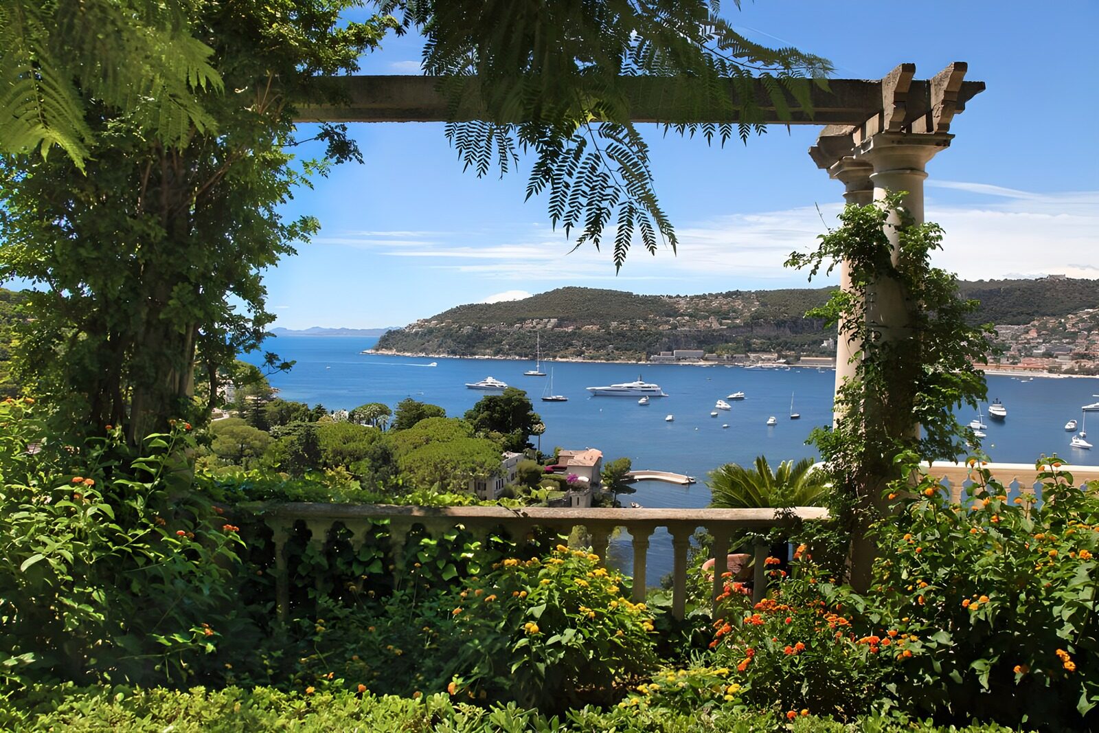 Aussicht auf die Bucht von Villefranche