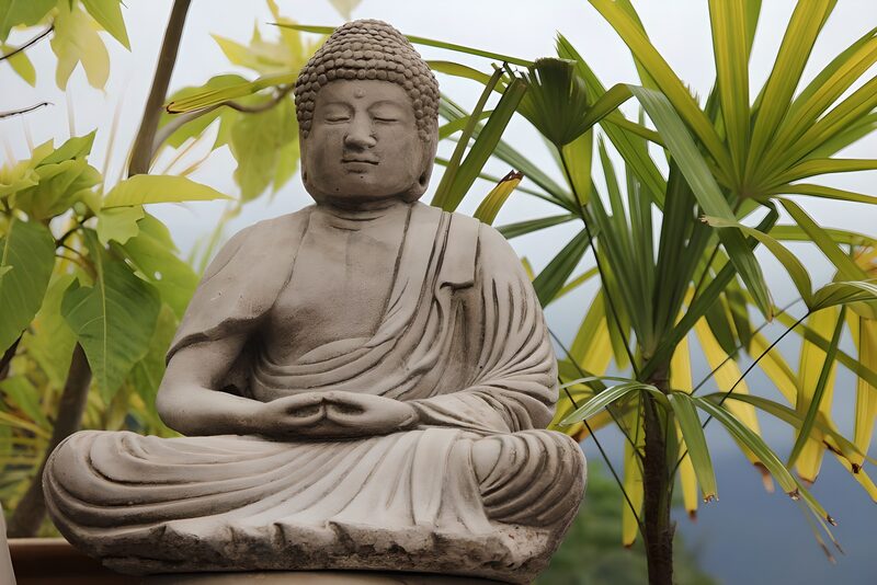 Buddha in meditativer Pose