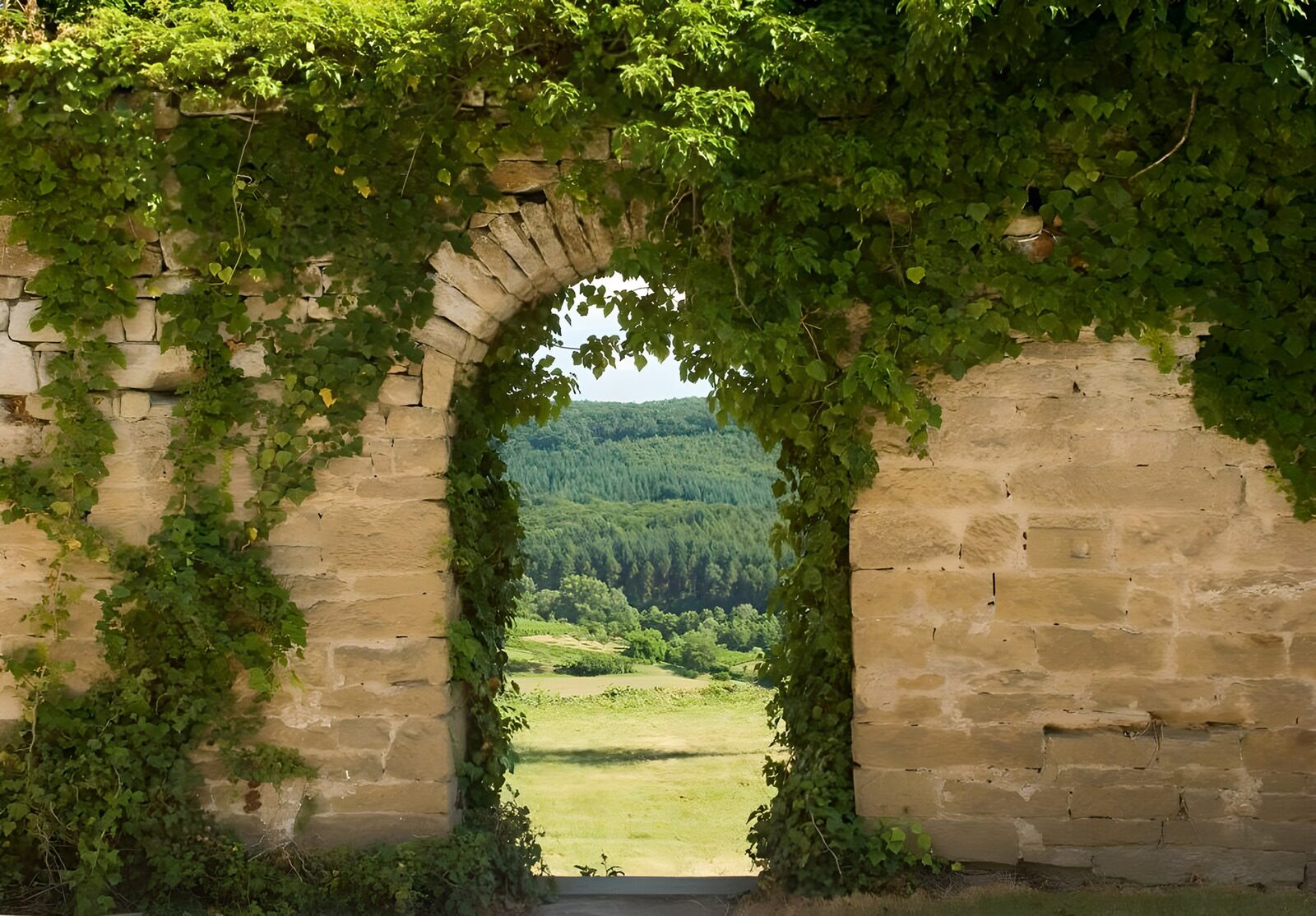 Durchgang zum grünen Paradies