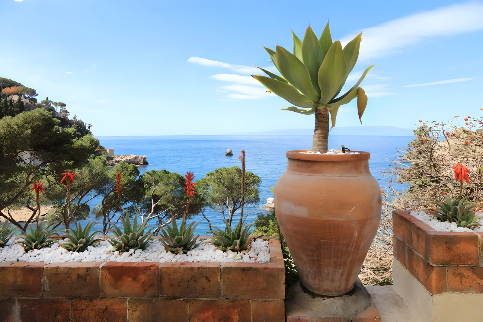 Mediterraner Blick auf das Meer