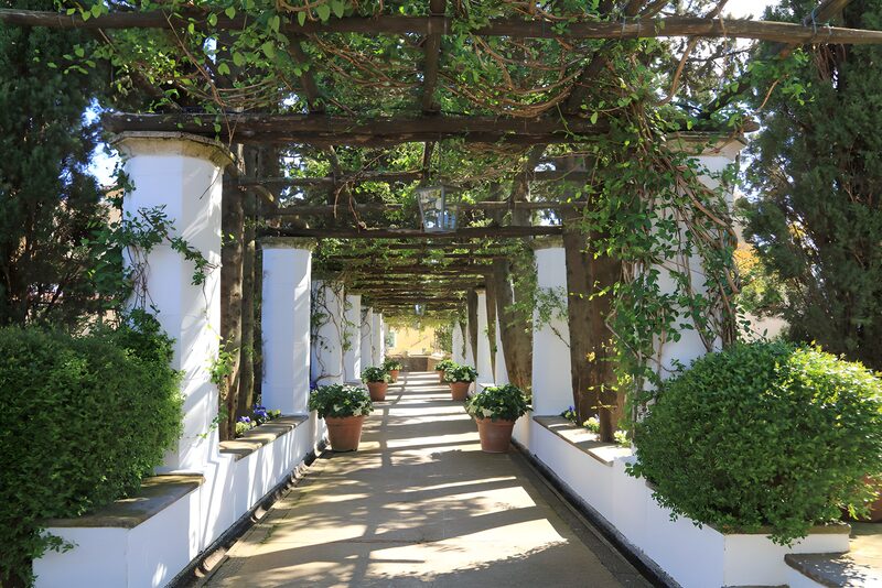 Idylle im Gartenpavillon