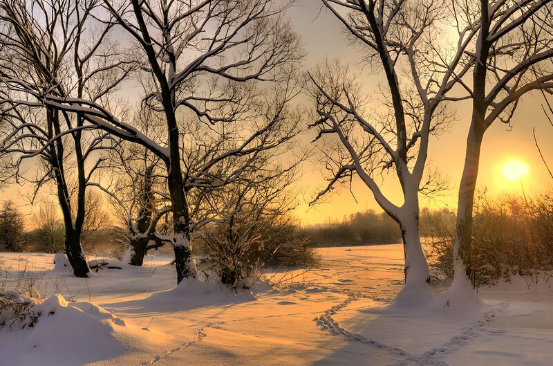 Winterlandschaft im Sonnenuntergang