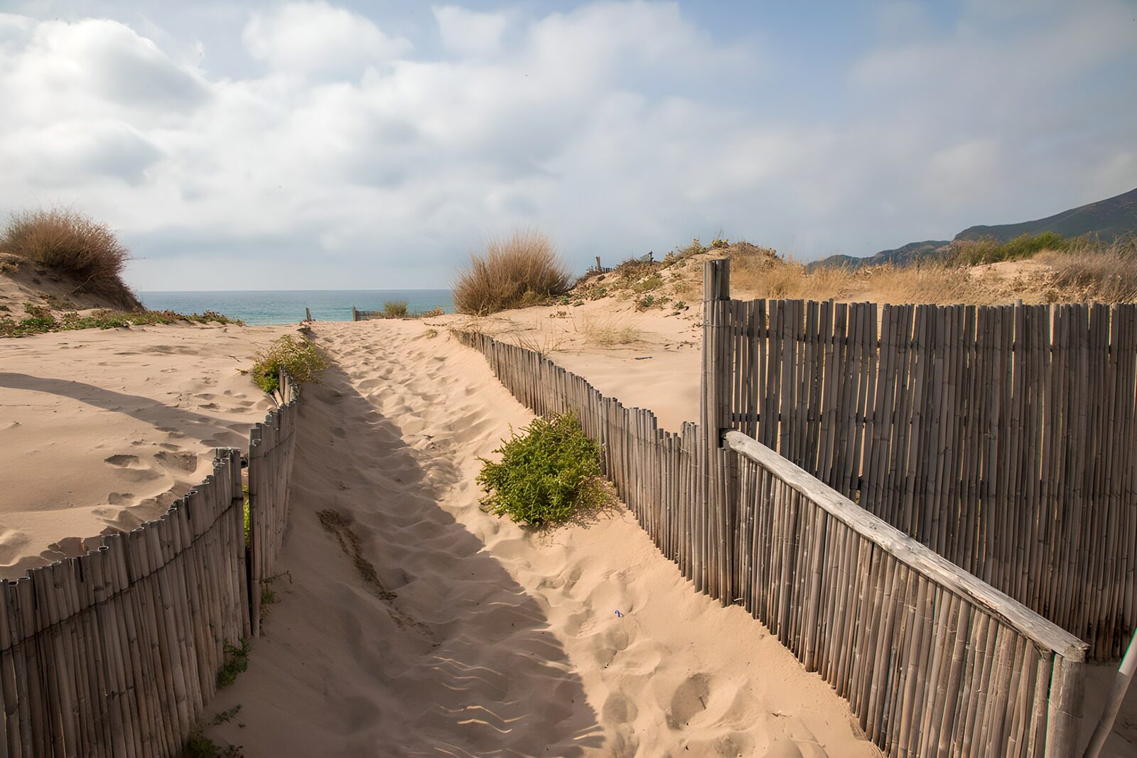 Sandweg zum Meer