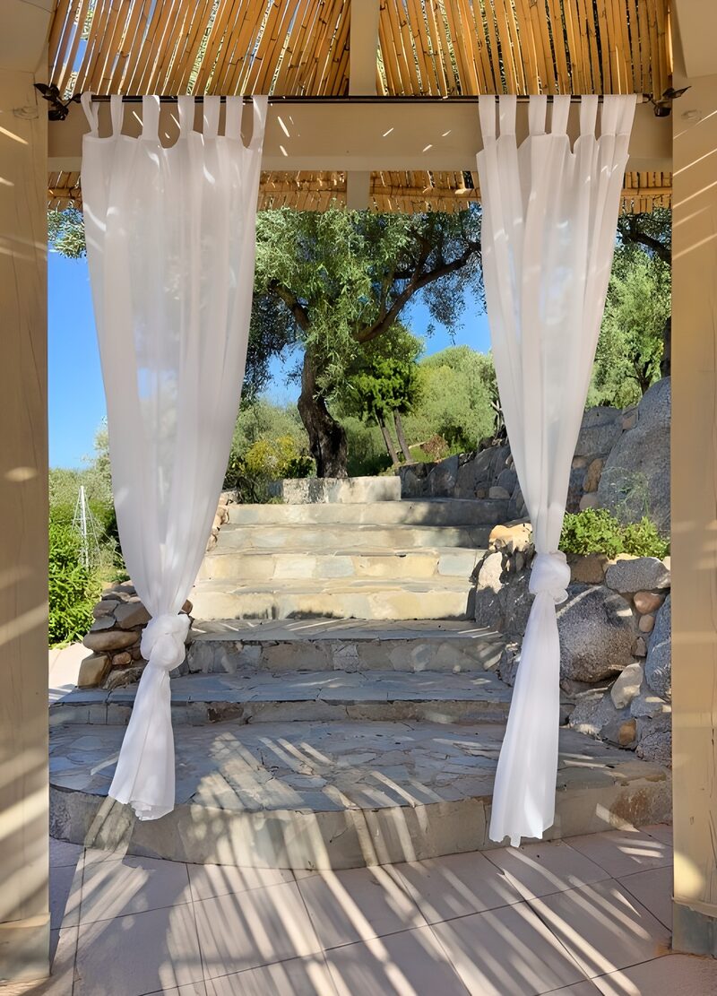 Elegante Treppe in der Natur